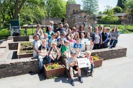 Landgard-Stiftung_Eroeffnung-Schulgarten-KGS