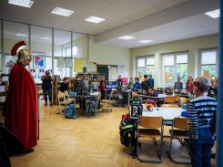 OLYMPUS DIGITAL CAMERA