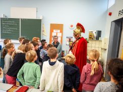 OLYMPUS DIGITAL CAMERA