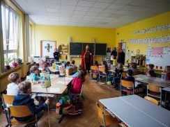 OLYMPUS DIGITAL CAMERA