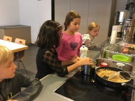 47B0FC97-6947-4188-AF83-44818C0591AA