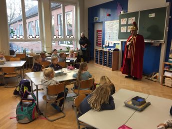 97CFE126-7751-40BC-9692-78FD5F495D8C