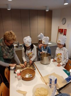 EC08F0AC-1874-4C4E-9875-7C69932C6BFF