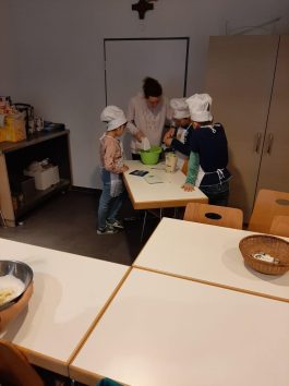 EC2791CD-E22E-41A7-8390-B3F5078812A0