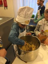 EE131A37-AB42-4FB5-8272-485DBC29EBE3