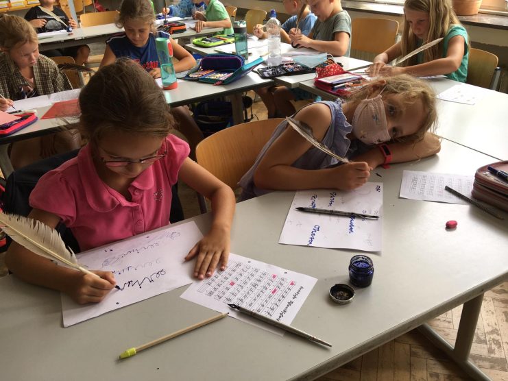 B292D580-60F1-49C2-AA26-C0FEE7BA5D07