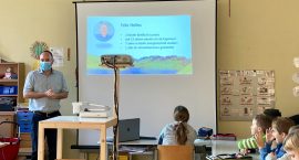 078DE62E-33C2-46E9-ACF6-5CD6A3521394_1_201_a